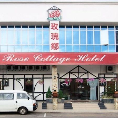 Rose cabaña Hotel Impian Senai Johor Bahru Exterior foto